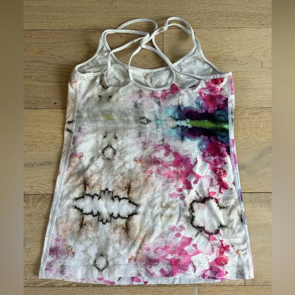 RARE! Lululemon Candlelight Tank - Multi State of Mind Print - Size 8 - Picture 2 of 5